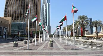 UAE Residents Called To Cheer & Clap In Their Balconies On 25th March