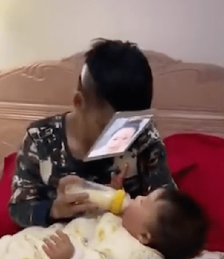 Dad Invents Coolest Way To Feed His Child!