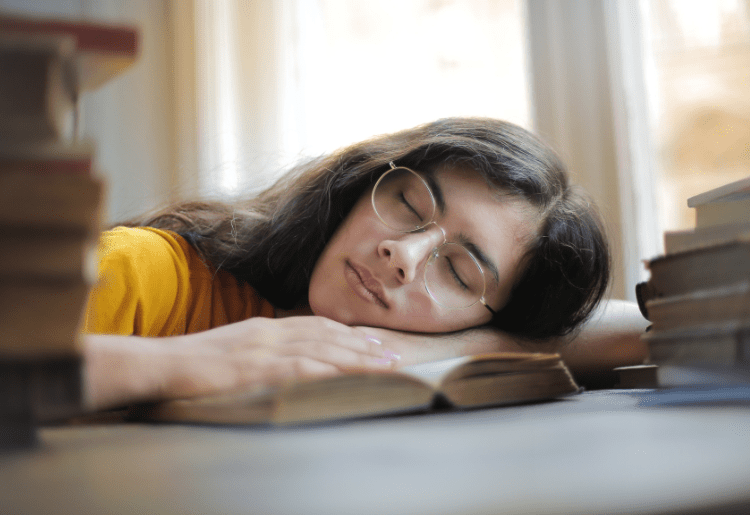 How To Get Back On Track With Your Sleep Schedule