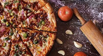 Enjoy Unique Pizza Toppings At This Afghani Cafe In Dubai!