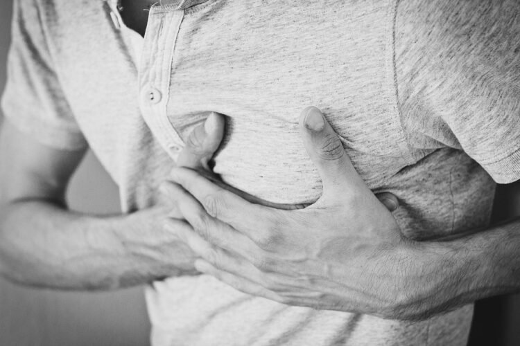 3 Types Of Chest Pains You Should Never Overlook