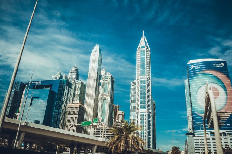 dubai-4940303_1280