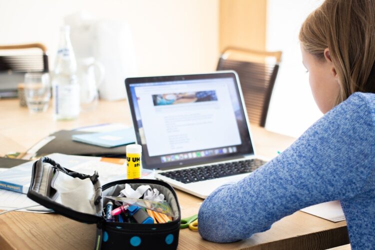 Distance Learning For Schools & Universities From Next Week Announced By The UAE