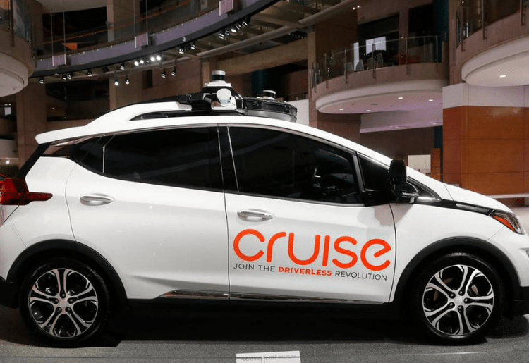 Driverless Taxi Service To Start In Dubai By 2023!