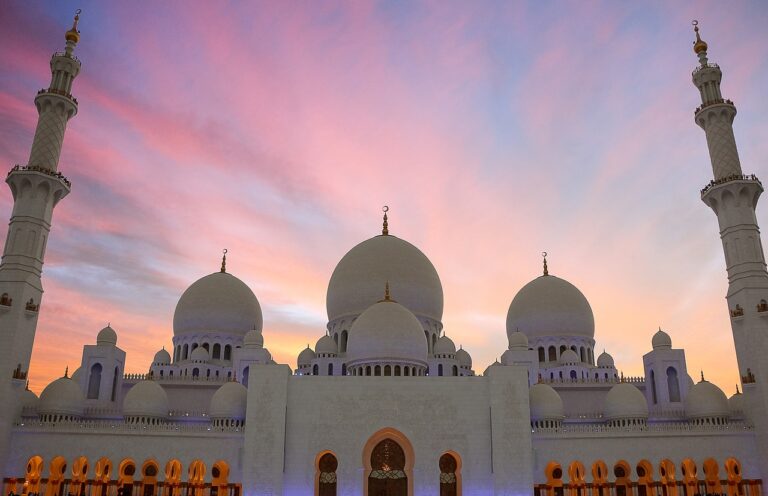 sheikh-zayed-mosque-2410868_1280