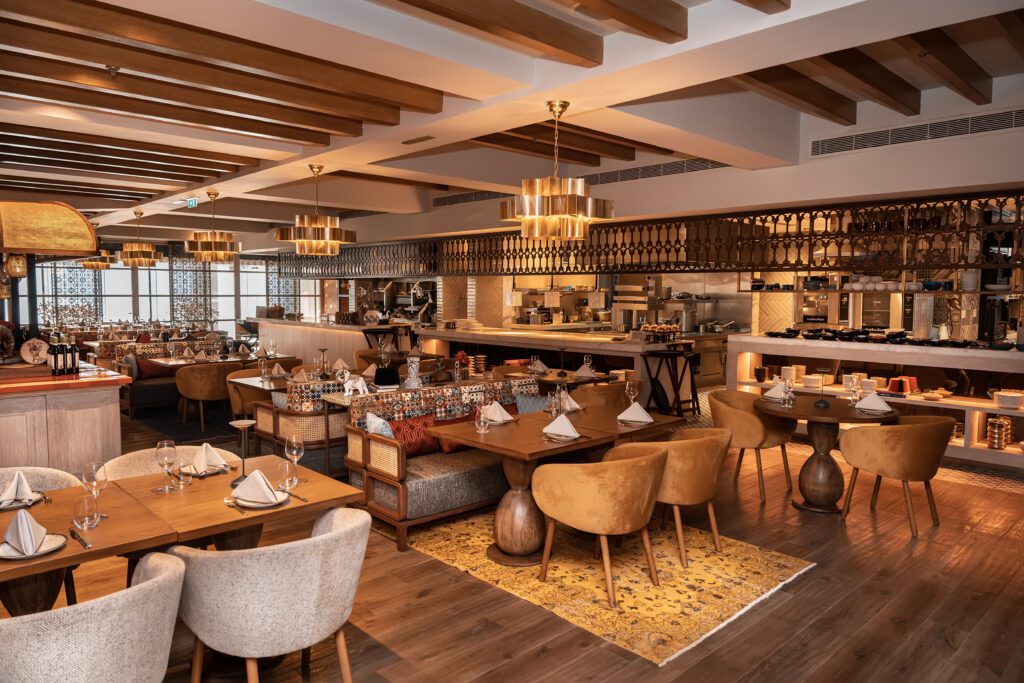 20 Best Places To Celebrate Valentine's Day In Dubai - For Couples, Singles & Galentines