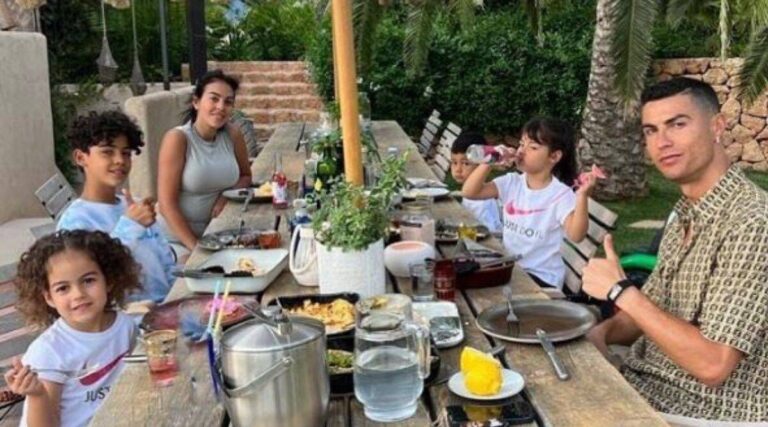 Cristiano Ronaldo Is Looking For A Chef; AED 20,000 Monthly Salary