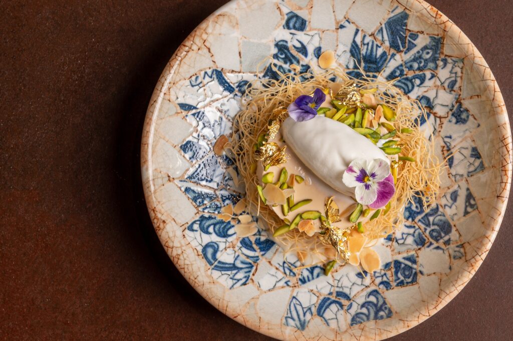 Giveaway Alert: Win A FREE 5 Course Meal For 2 At This Fine Dine Restaurant In Dubai