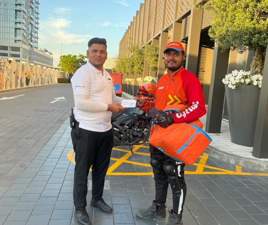 HeartWarming: Rove Hotels Gift 1000 Iftar Meals To Delivery Riders During Ramadan