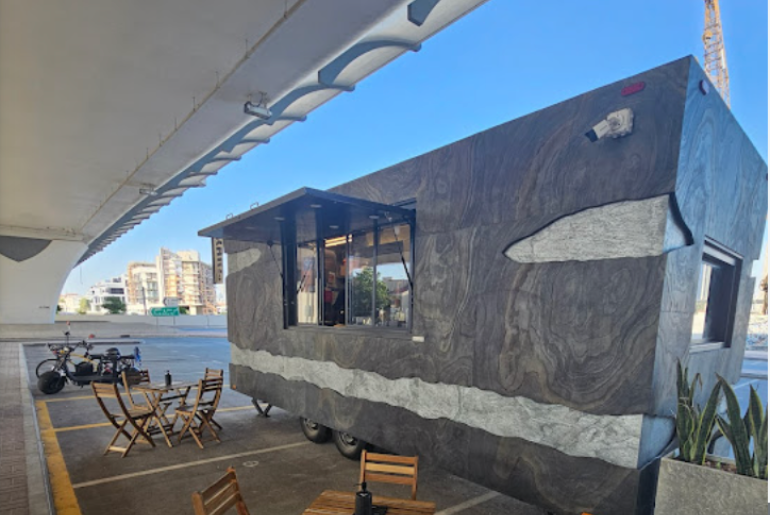 New In Dubai: We Found A Hidden Food Truck Tucked Away Under The Al Wasl Bridge & Here's What We Thought Of It