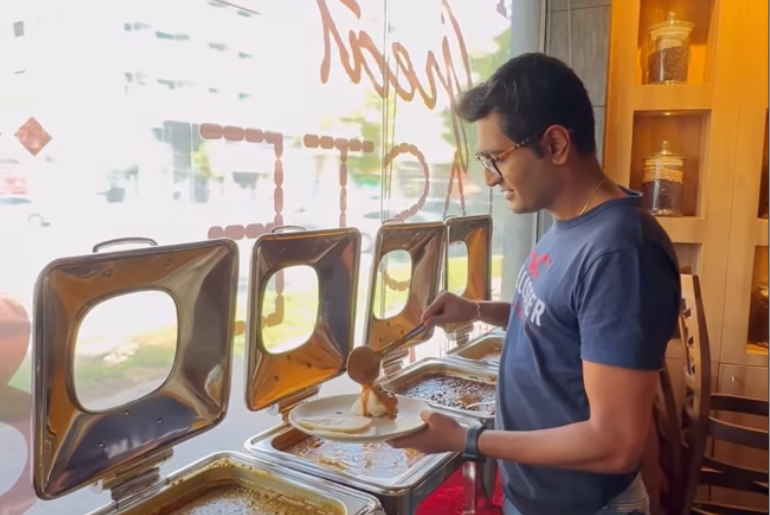 Get Unlimited Breakfast With 15 Dish Options For Just AED 15 From This Restaurant In Karama