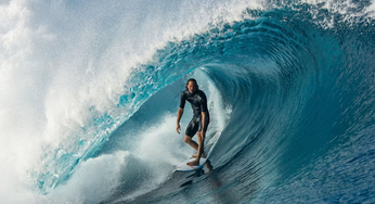 The Largest Man-Made Wave Is Coming To Abu Dhabi This October At Surf Abu Dhabi