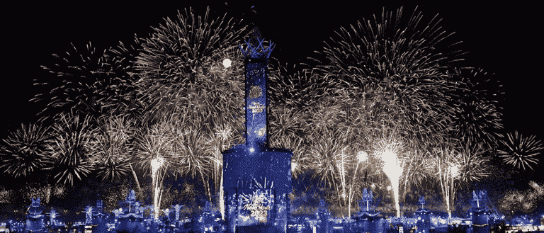 Abu Dhabi To Break 6 World Records With 53-Minute New Year's Eve Fireworks Show