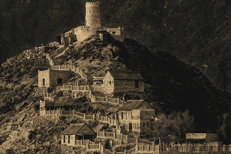 This Hidden Gem Town In UAE Is Just A 1-Hour Drive Away From Dubai khor fakkan