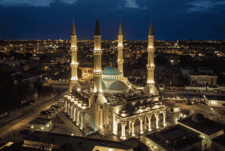 10 Beautiful Mosques You Must Visit Around UAE This Ramadan