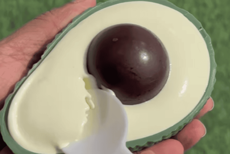 Here's Where You Can Get The Viral Avocado Ice Cream In Dubai