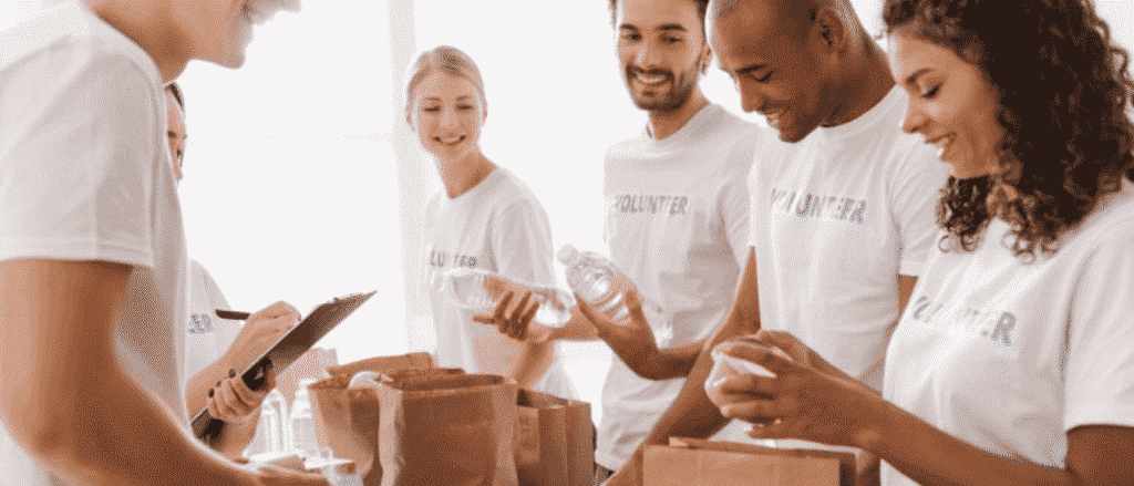 Give Back, Get Rewarded: How Volunteering in UAE Can Earn You A Golden Visa