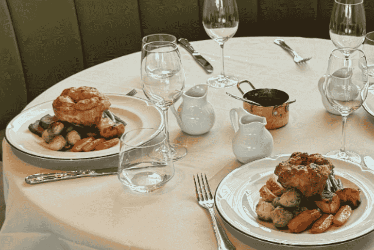 Here's How You Can Have An Unforgettable Night Out At Three Cuts Dubai Throughout The Week!