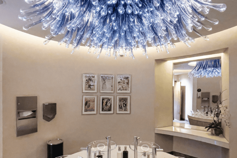 Just Here For The Selfies - 8 Dubai Washrooms So Aesthetic That You'll Forget They're Actually Washrooms