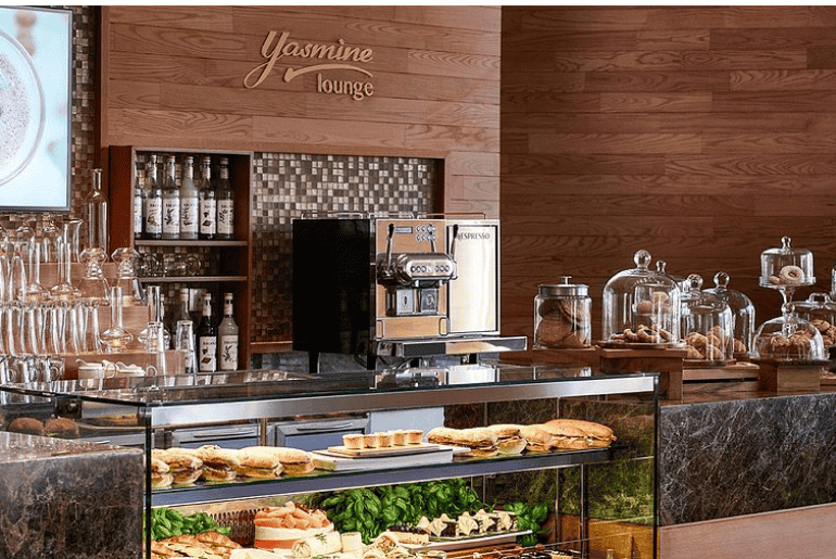 AED 10 dishes at 5 star hotels and beach clubs in dubai