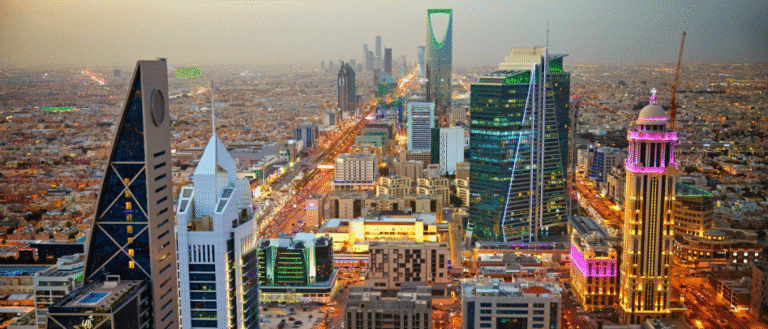 UAE wKND getaway (1050450ma)