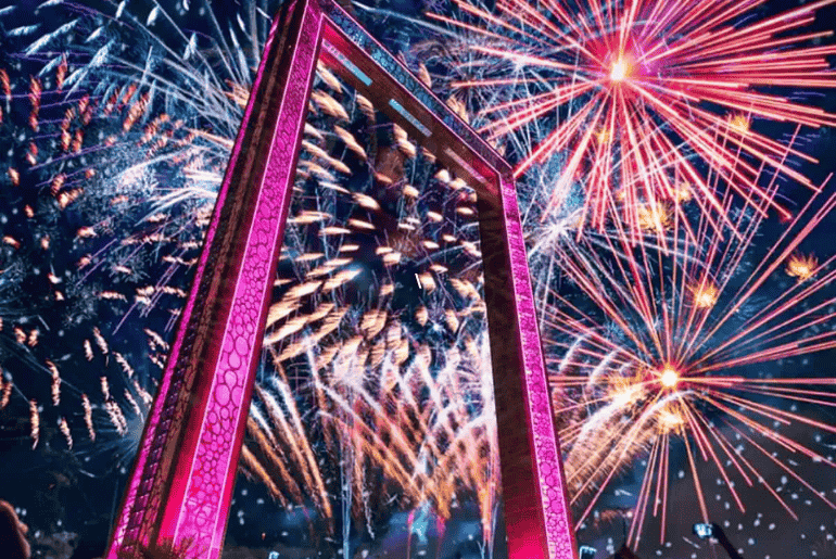 Free DUBAI NYE Fireworks