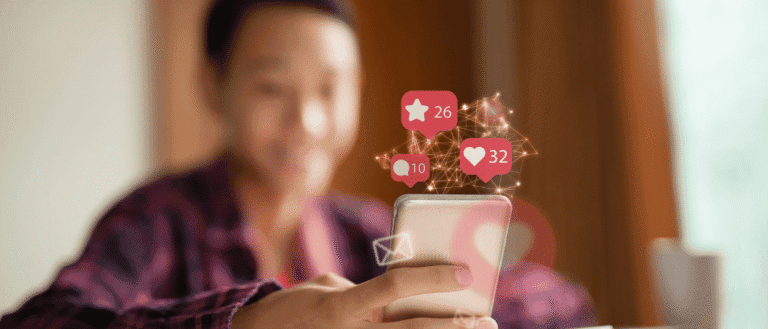 UAE Bans Social Media For Under-15s